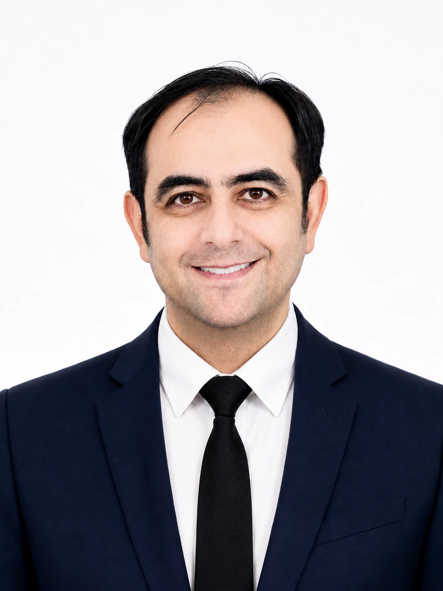 Dr. Arash Dehkordi